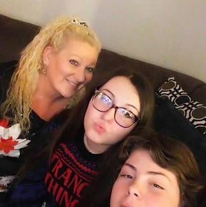 Meet your Posher, Debbie